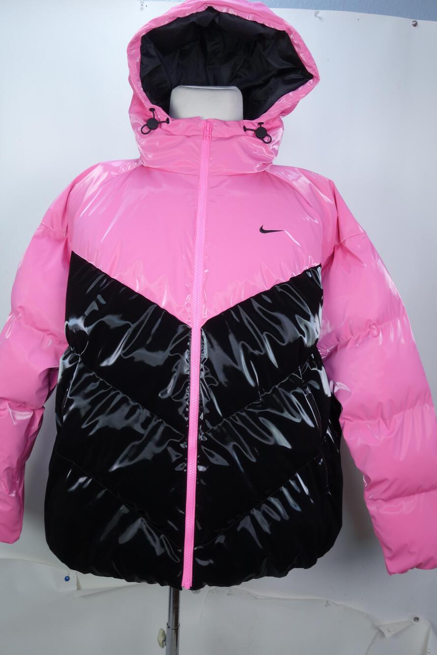 Nike Therma-FIT Jacket Womens XL Pink Black Hooded Puffer Windrunner HV5242-649